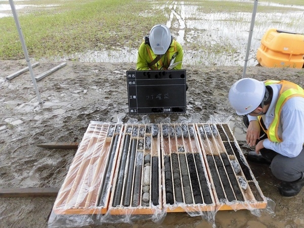 地質調査の様子2